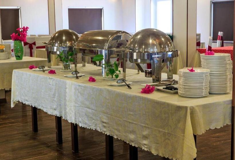 Oceanward Hotel & Resort