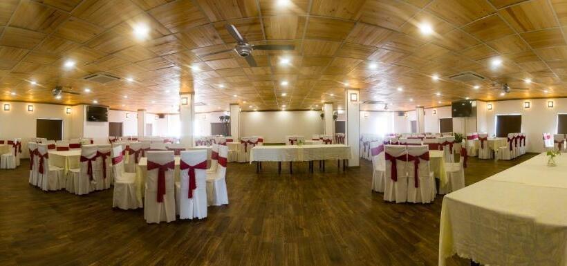 Oceanward Hotel & Resort