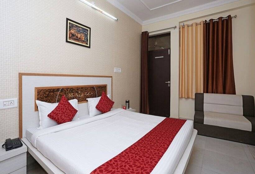 Oyo 10104 Radhika Resort