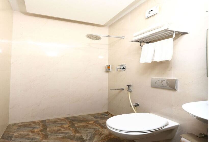 Oyo 10276 Hotel The Pearl