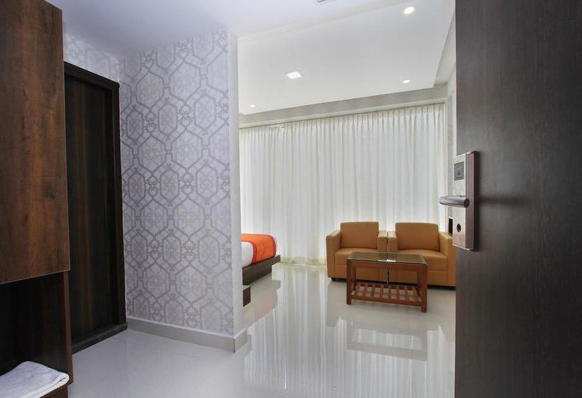 Oyo 10324 Hotel Prince Inn