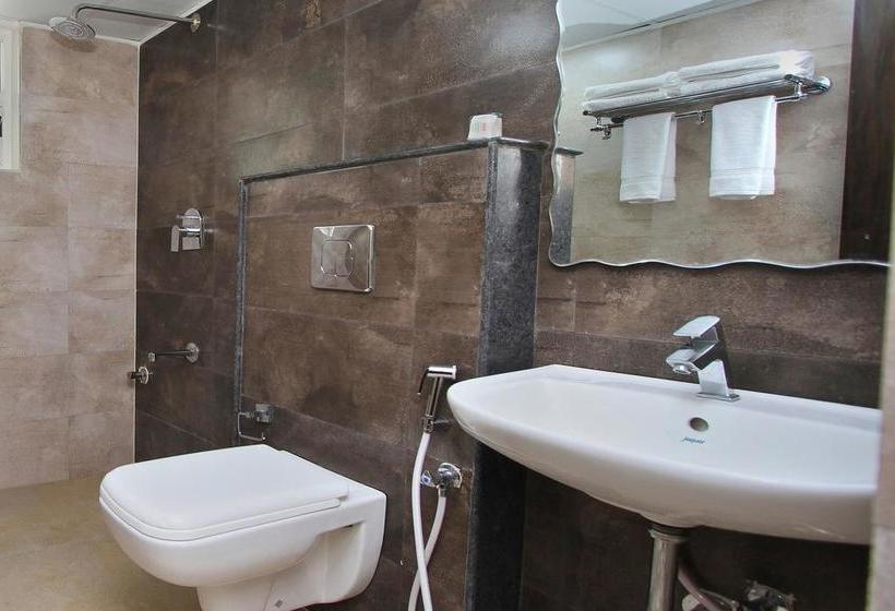 Oyo 10324 Hotel Prince Inn