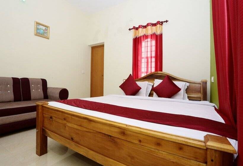 Oyo 10421 La Flora Resorts