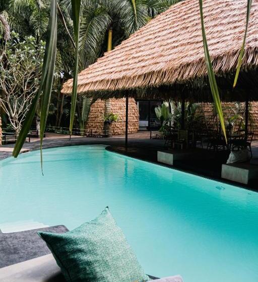 Panorama Beach Club & Resort