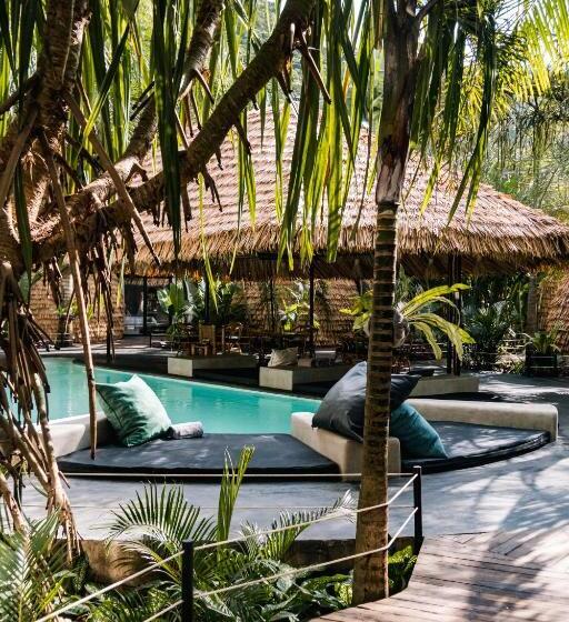 Panorama Beach Club & Resort