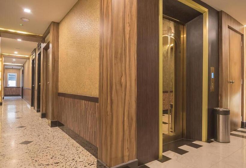 Paragon Nagoya Hotel Batam