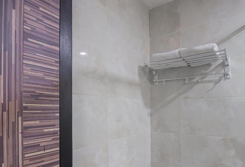 Paragon Nagoya Hotel Batam