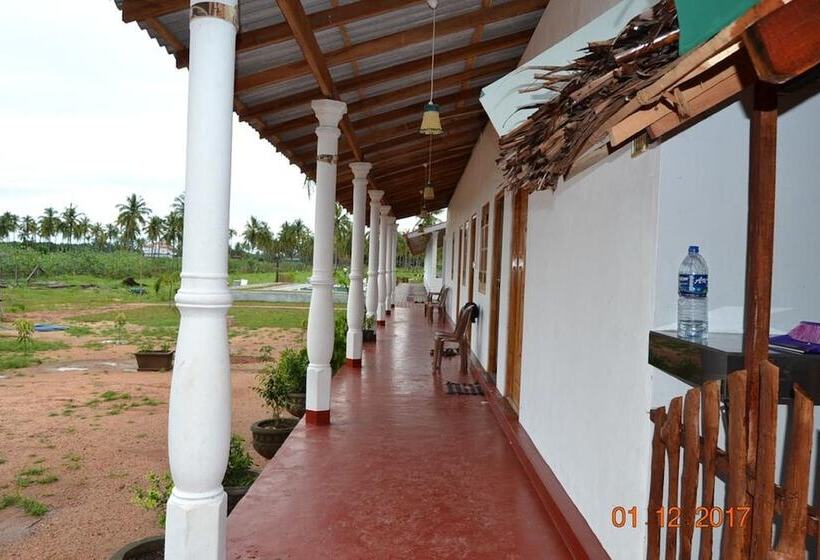 리조트 Shan Guest And Restaurant Nilaveli