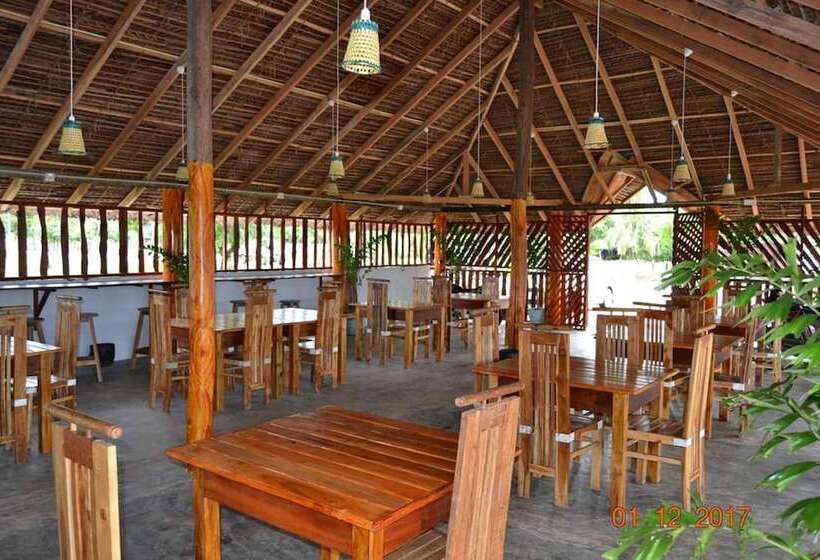 리조트 Shan Guest And Restaurant Nilaveli