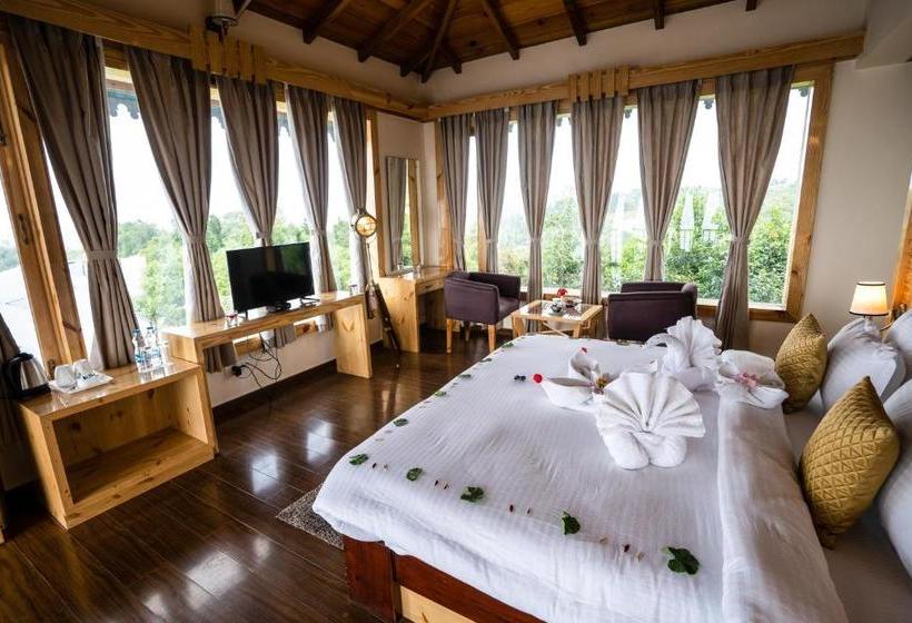 Alpine Chalet Resort