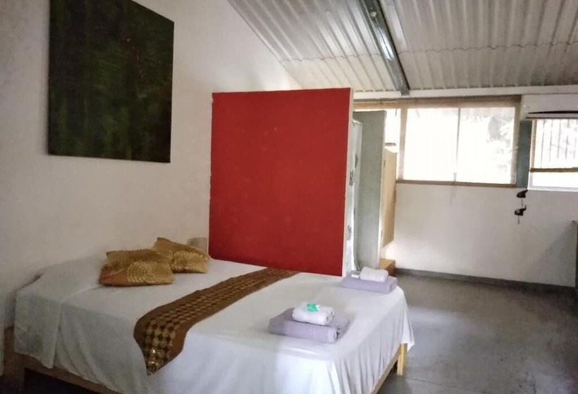 Tuanis B&b Tamarindo