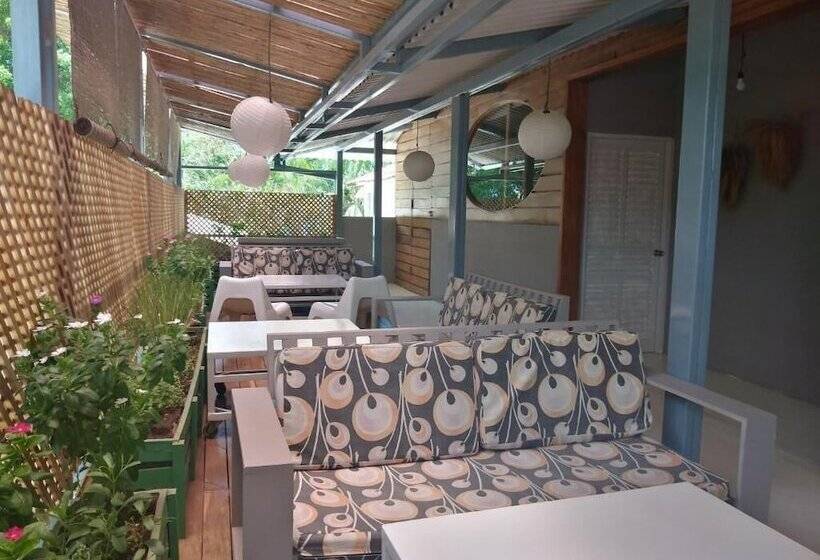 Tuanis B&b Tamarindo