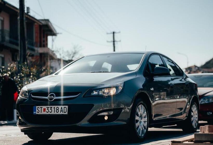 Urbanista Hotel & Bar