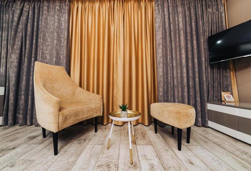 Urbanista Hotel & Bar