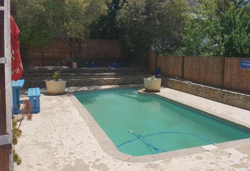 הוסטל Barrydale Accommodation, Backpackers