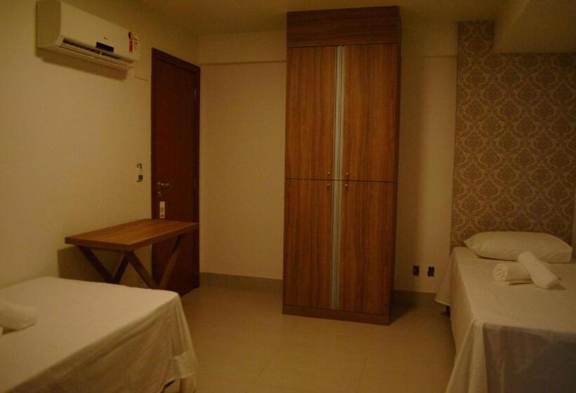 הוסטל Serra Linda