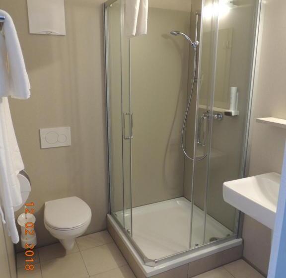 צימר Avia Motel Bisamberg