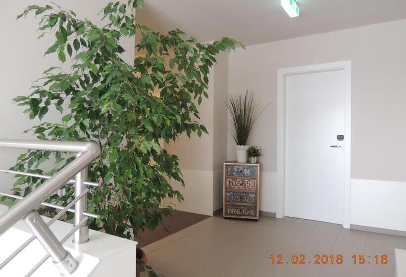 צימר Avia Motel Bisamberg