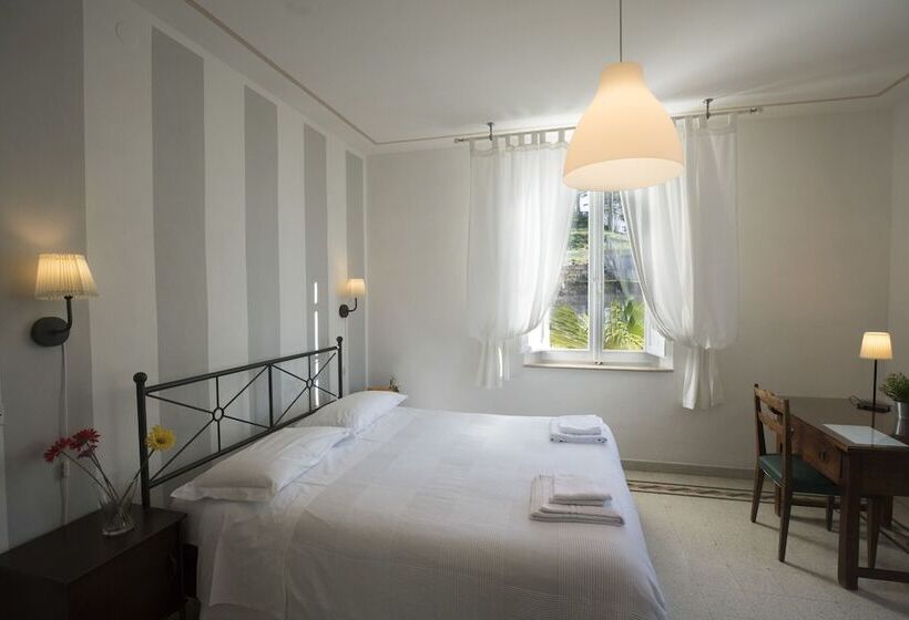 مبيت وإفطار Villa Liberty Urbino