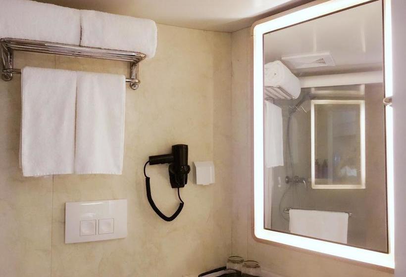 Hanting Hotel Wuhan Optics Valley Pedestrian Street Entrepreneurship Center