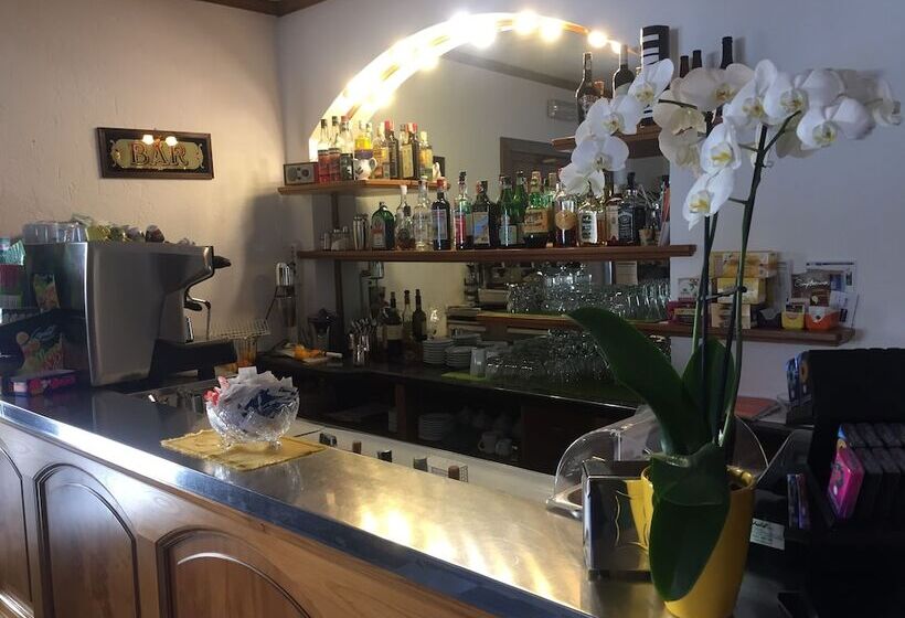 호텔 Albergo Maggio