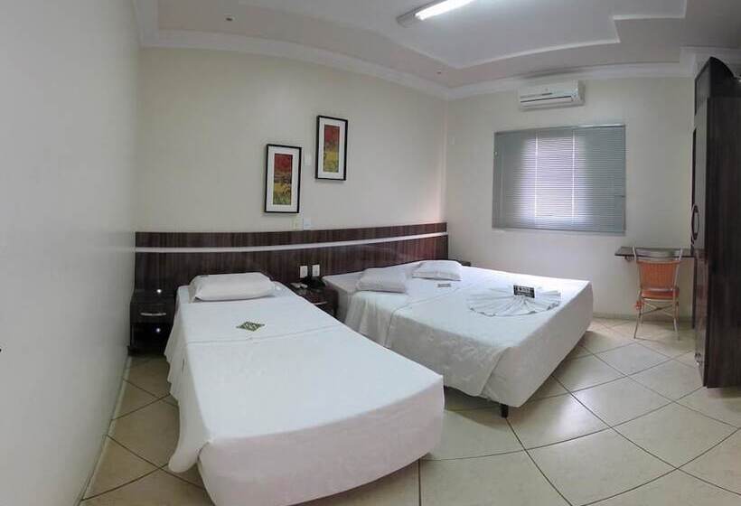 Отель Dourados Center