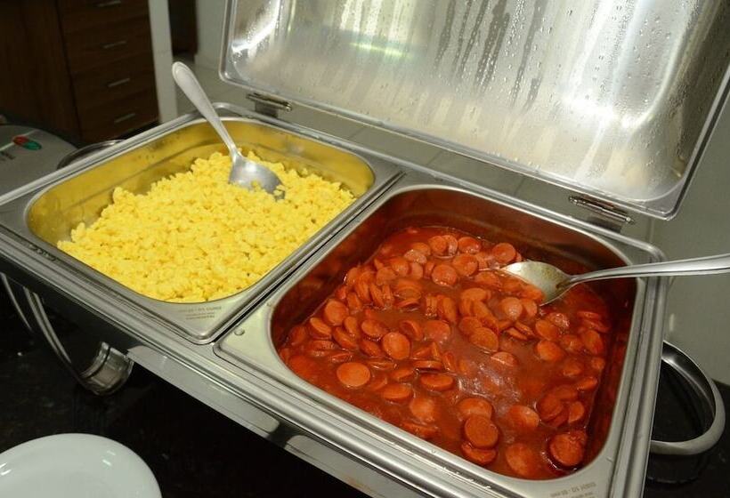 Отель Flamboyant