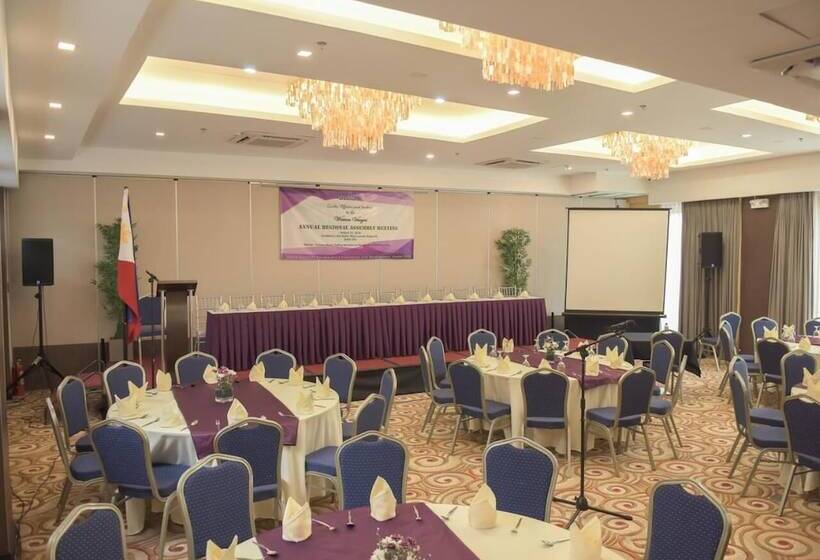 هتل Goldberry Lite