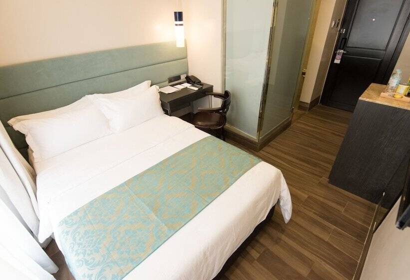 هتل Goldberry Lite