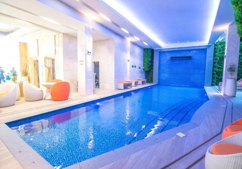 هتل Goldberry Lite