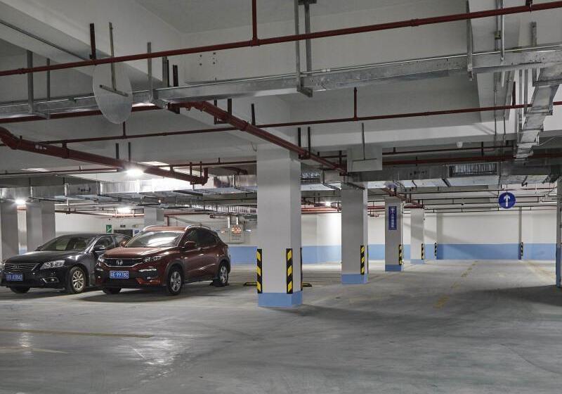 Отель Greentree Alliance Foshan West Station Luowu Road