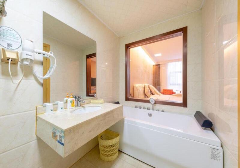 호텔 Greentree Inn Nantong University Industrial Expo City Express