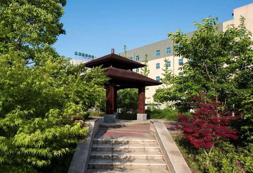 Отель Greentree Inn Wuhu Fanchang County Anding Road