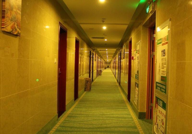 Отель Greentree Inn Wuhu Fanchang County Anding Road