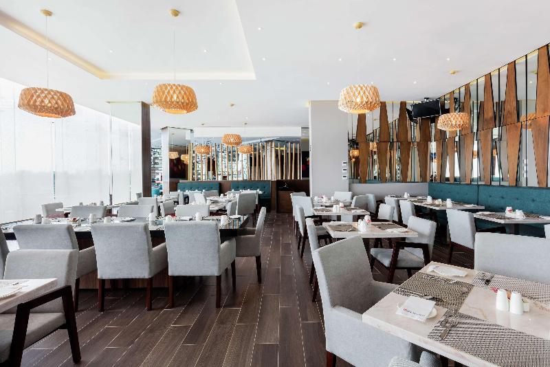 ホテル Hilton Garden Inn Salamanca