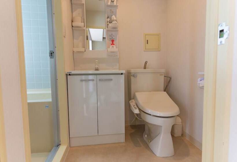 Отель Kishu Railway Katase Enoshima