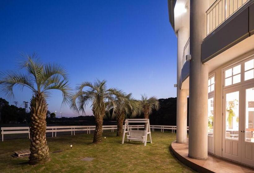 Kujyukushima Seaside Terrace Hotel & Spa Hanamizuki