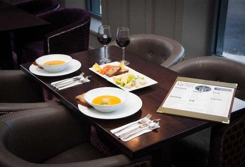 בית מלון כפרי Longcourt House