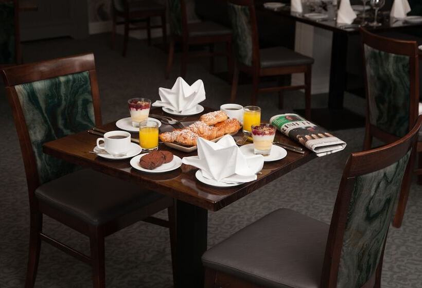 בית מלון כפרי Longcourt House