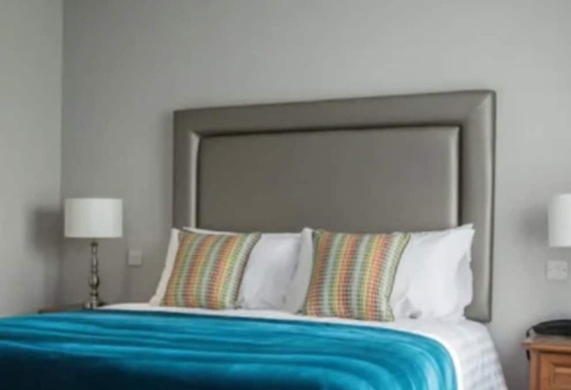 בית מלון כפרי Longcourt House