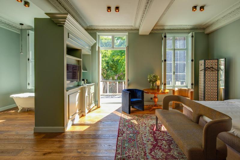 هتل Monastere Maastricht