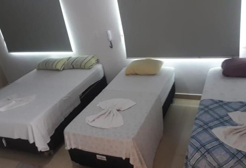 בית מלון כפרי Pousada Aeroporto