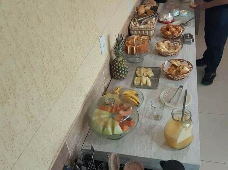 בית מלון כפרי Pousada Aeroporto