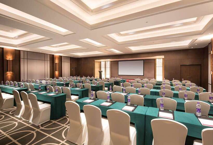 ホテル Leshan Ramada