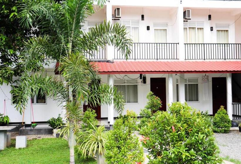 호텔 Ritz Gate Kalutara