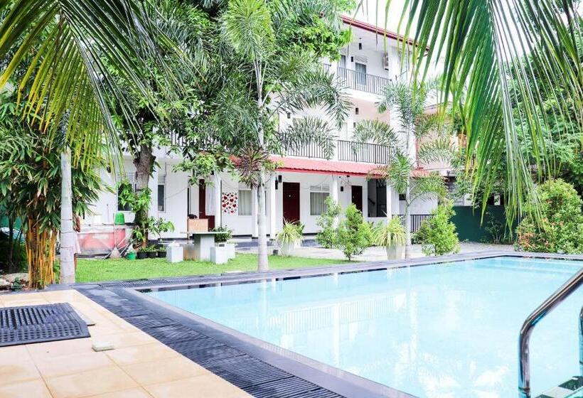 호텔 Ritz Gate Kalutara