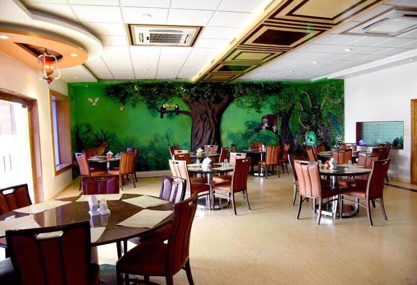 فندق Sharada International