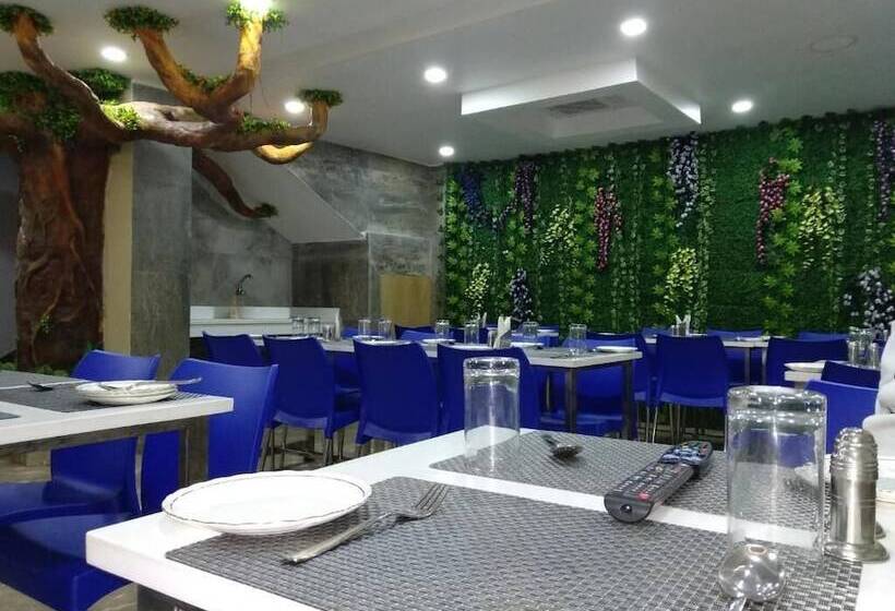 Отель Shreemoyee Inn