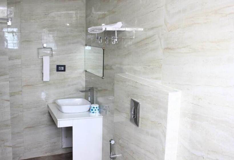 Отель Shreemoyee Inn