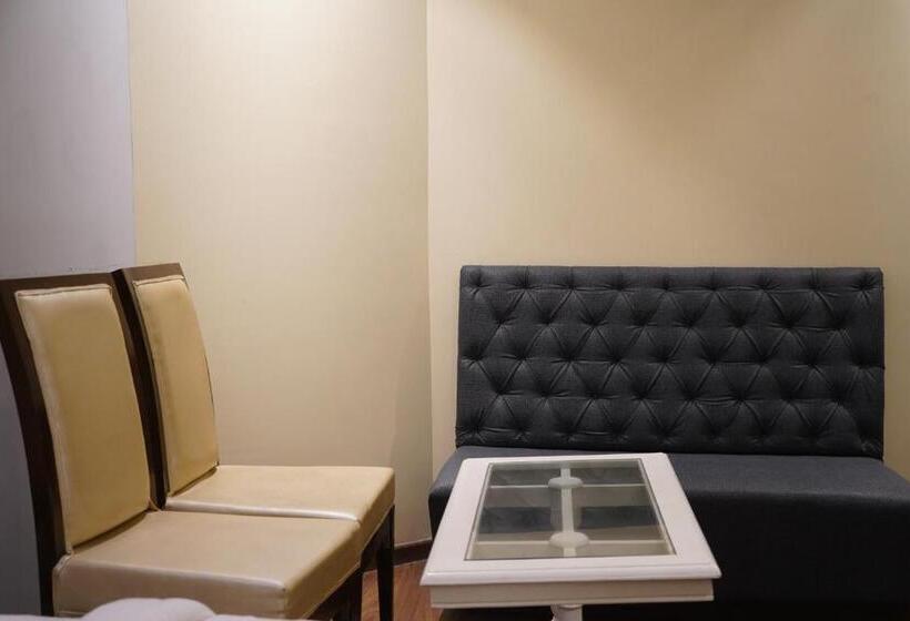 هتل The Kalinga Inn